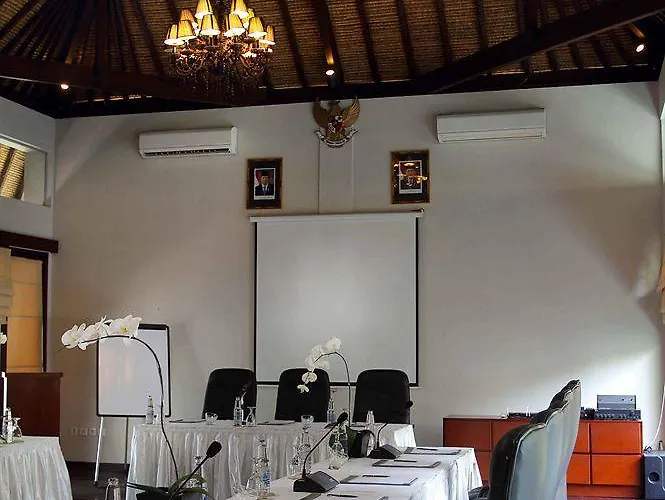 The Bali Khama A And Station touristique Tanjung Benoa